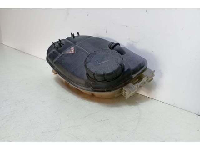 bontott MERCEDES-BENZ B-CLASS Kiegyenlítő Tartály