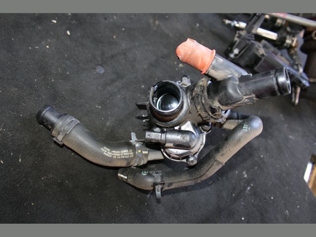 bontott MERCEDES-BENZ B-CLASS Vízcső