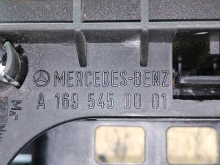bontott MERCEDES-BENZ B-CLASS Biztosítéktábla Motortér