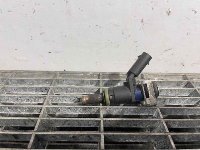 bontott MERCEDES-BENZ B-CLASS Porlasztó (1 db)