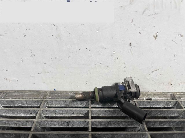 bontott MERCEDES-BENZ B-CLASS Porlasztó (1 db)