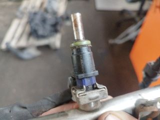 bontott MERCEDES-BENZ B-CLASS Porlasztó Sor / Híd