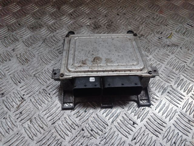 bontott MERCEDES-BENZ B-CLASS Motorvezérlő