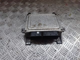 bontott MERCEDES-BENZ B-CLASS Motorvezérlő