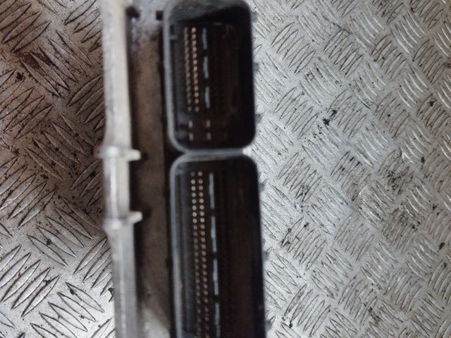 bontott MERCEDES-BENZ B-CLASS Motorvezérlő