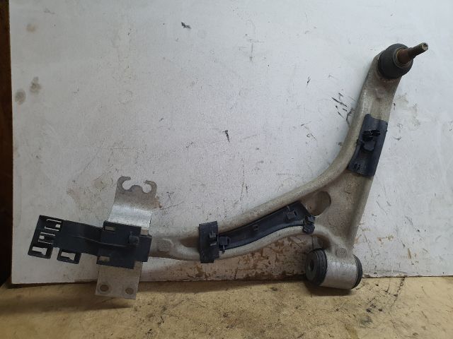 bontott MERCEDES-BENZ B-CLASS Bal első Lengőkar