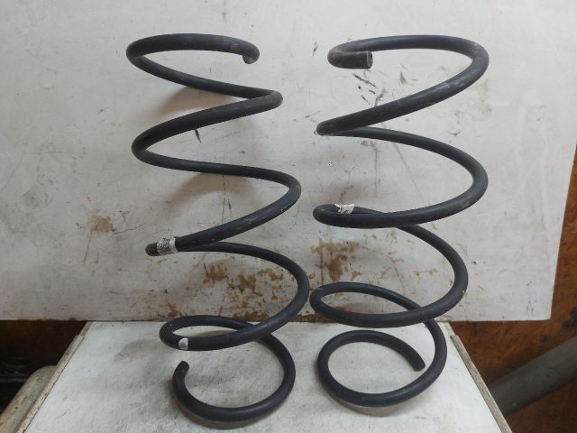 bontott MERCEDES-BENZ B-CLASS Első Rugó Pár