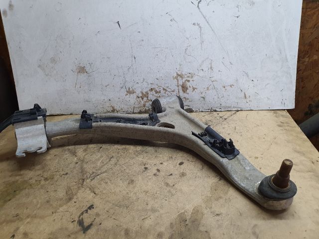 bontott MERCEDES-BENZ B-CLASS Jobb első Lengőkar