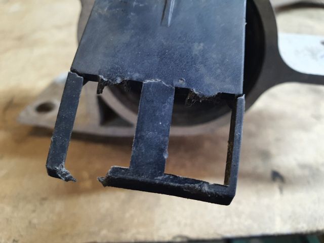 bontott MERCEDES-BENZ B-CLASS Jobb első Lengőkar