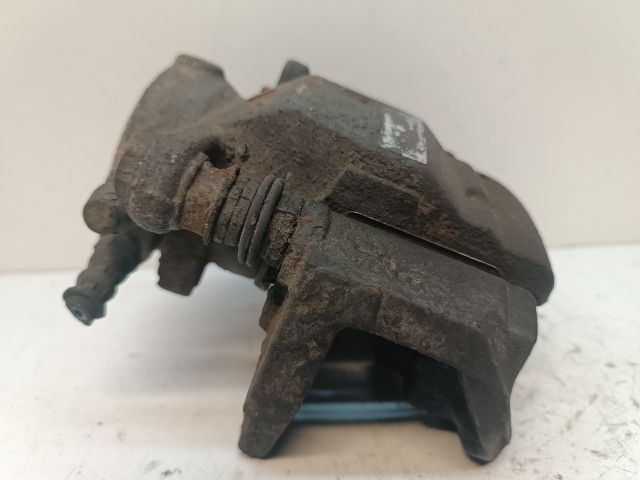 bontott MERCEDES-BENZ B-CLASS Bal első Féknyereg Munkahengerrel