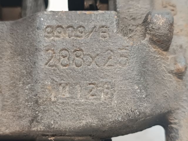 bontott MERCEDES-BENZ B-CLASS Bal első Féknyereg Munkahengerrel