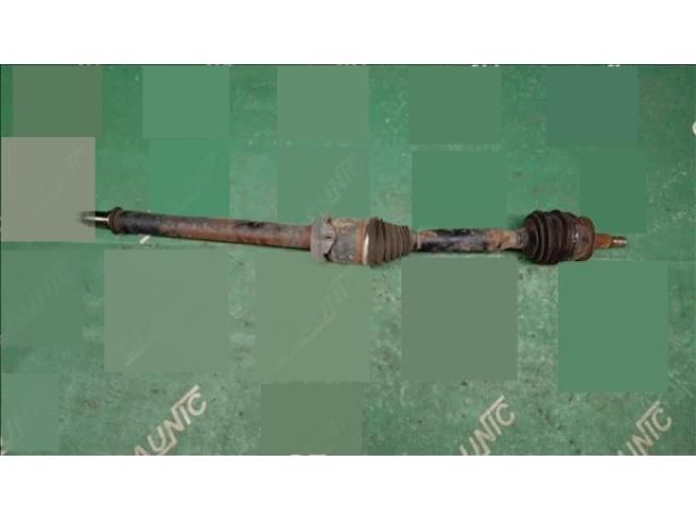 bontott MERCEDES-BENZ B-CLASS Jobb Féltengely