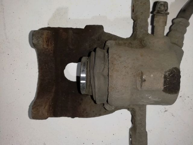 bontott MERCEDES-BENZ B-CLASS Jobb hátsó Féknyereg Munkahengerrel