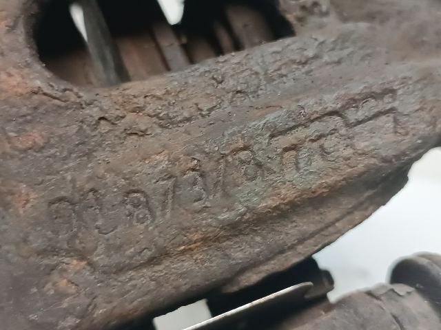 bontott MERCEDES-BENZ B-CLASS Jobb hátsó Féknyereg Munkahengerrel