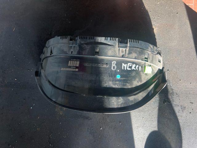 bontott MERCEDES-BENZ B-CLASS Kilométeróra