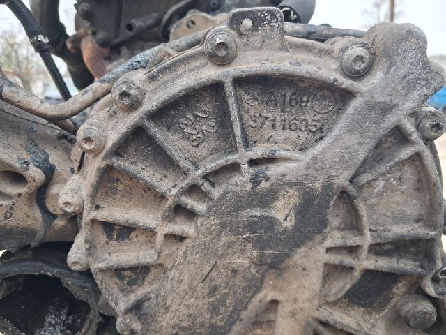 bontott MERCEDES-BENZ B-CLASS Motor (Fűzött blokk hengerfejjel)