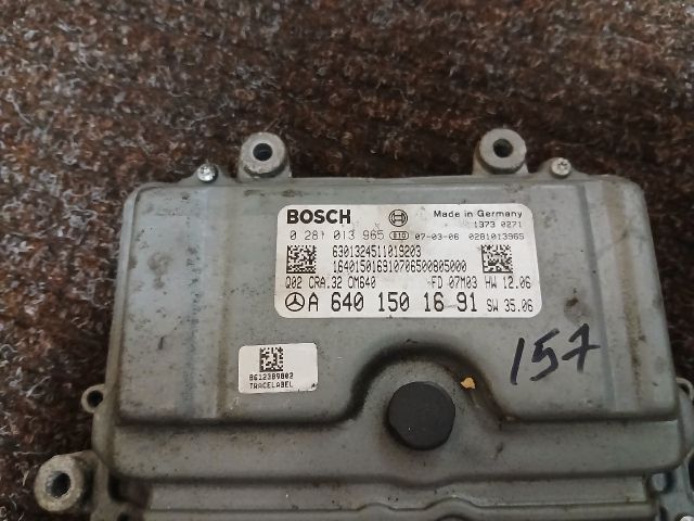 bontott MERCEDES-BENZ B-CLASS Motorvezérlő