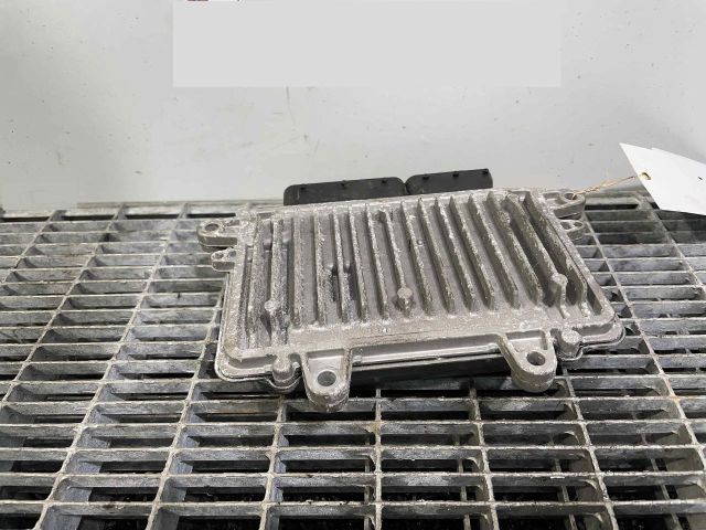 bontott MERCEDES-BENZ B-CLASS Motorvezérlő