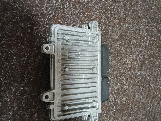 bontott MERCEDES-BENZ B-CLASS Motorvezérlő