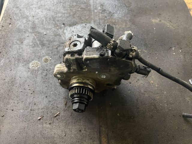 bontott MERCEDES-BENZ B-CLASS Nagynyomású Szivattyú