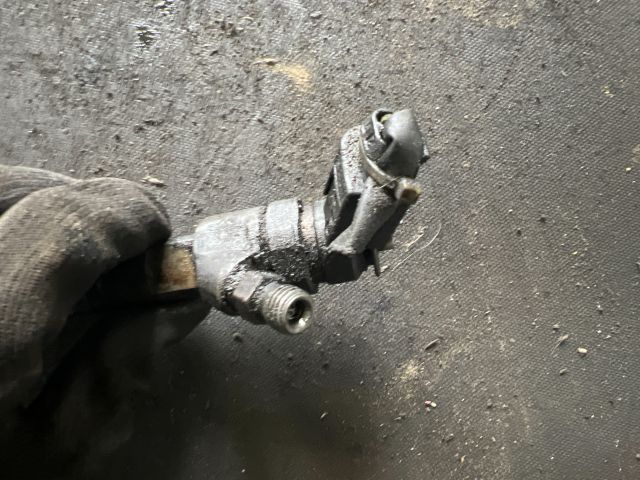 bontott MERCEDES-BENZ B-CLASS Porlasztó (1 db)