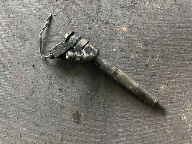 bontott MERCEDES-BENZ B-CLASS Porlasztó (1 db)