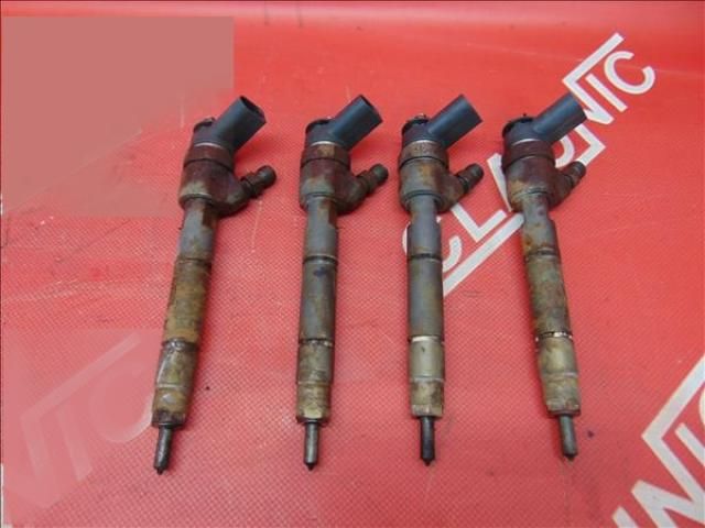 bontott MERCEDES-BENZ B-CLASS Porlasztó (1 db)