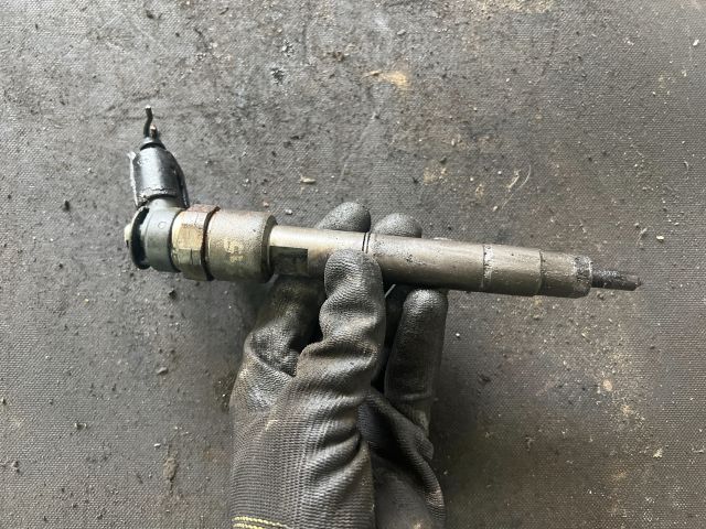 bontott MERCEDES-BENZ B-CLASS Porlasztó (1 db)