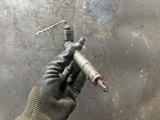 bontott MERCEDES-BENZ B-CLASS Porlasztó (1 db)