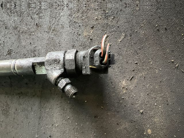 bontott MERCEDES-BENZ B-CLASS Porlasztó (1 db)