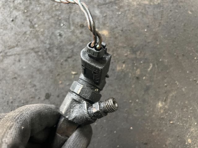 bontott MERCEDES-BENZ B-CLASS Porlasztó (1 db)