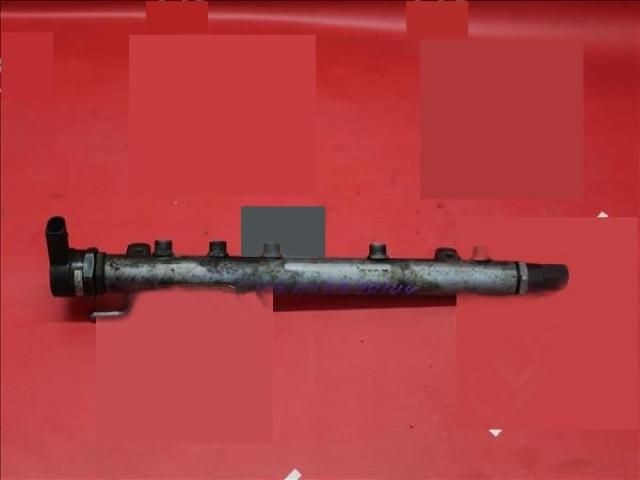 bontott MERCEDES-BENZ B-CLASS Porlasztó Sor / Híd