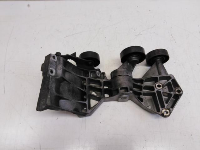 bontott MERCEDES-BENZ B-CLASS Szíjfeszítő Görgő