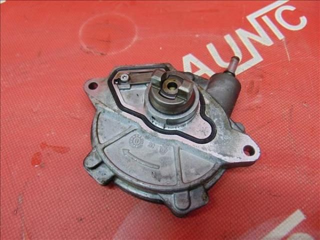 bontott MERCEDES-BENZ B-CLASS Vákumpumpa