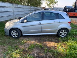 bontott MERCEDES-BENZ B-CLASS Vízhűtő Radiátor (Klímás)