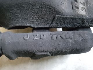 bontott MERCEDES-BENZ B-CLASS Bal első Féknyereg Munkahengerrel