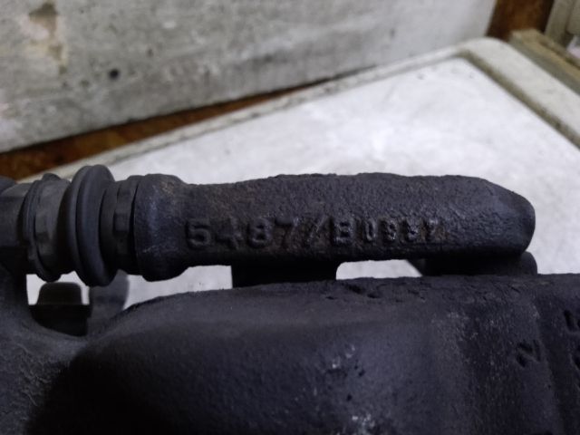 bontott MERCEDES-BENZ B-CLASS Bal első Féknyereg Munkahengerrel