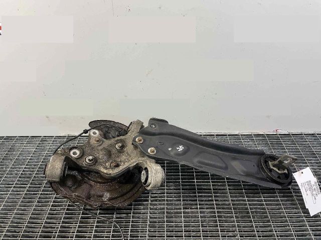 bontott MERCEDES-BENZ B-CLASS Bal hátsó Csonkállvány