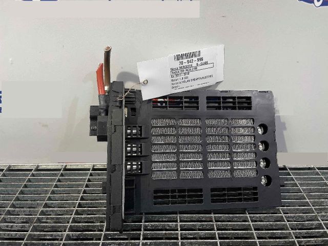 bontott MERCEDES-BENZ B-CLASS Fűtőradiátor