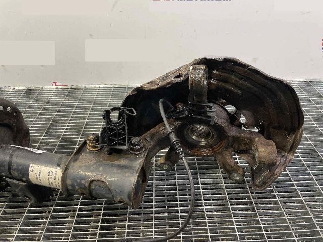 bontott MERCEDES-BENZ B-CLASS Jobb első Csonkállvány