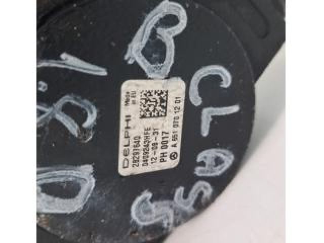 bontott MERCEDES-BENZ B-CLASS Adagoló