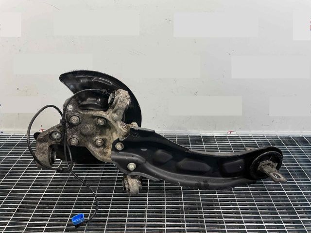 bontott MERCEDES-BENZ B-CLASS Bal hátsó Csonkállvány