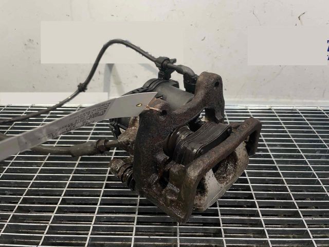 bontott MERCEDES-BENZ B-CLASS Bal hátsó Féknyereg Munkahengerrel