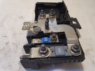 bontott MERCEDES-BENZ B-CLASS Biztosítéktábla Motortér