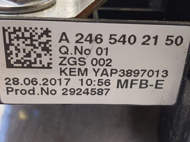 bontott MERCEDES-BENZ B-CLASS Biztosítéktábla Motortér