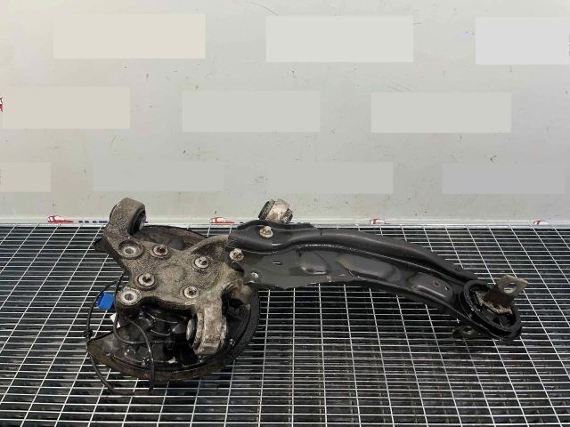 bontott MERCEDES-BENZ B-CLASS Jobb hátsó Csonkállvány