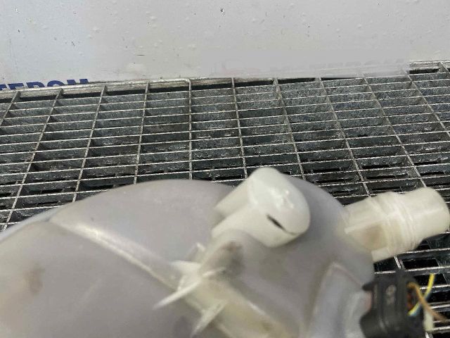 bontott MERCEDES-BENZ B-CLASS Kiegyenlítő Tartály