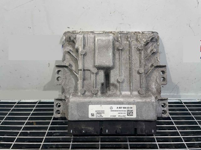 bontott MERCEDES-BENZ B-CLASS Motorvezérlő