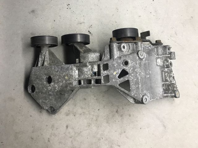 bontott MERCEDES-BENZ B-CLASS Generátor Tartó Bak