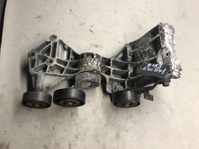 bontott MERCEDES-BENZ B-CLASS Generátor Tartó Bak